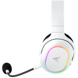Razer Barracuda X Chroma, Gaming Headset, White, Oval Ear Cushions, 2.4 GHz Wireless / Bluetooth, Breathable Fabric with Memory 