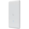Ubiquiti U6-Mesh-Pro-EU Indoor/outdoor WiFi 6 AP with 4 spatial streams, an integrated super antenna, and a gigabit passthrough 